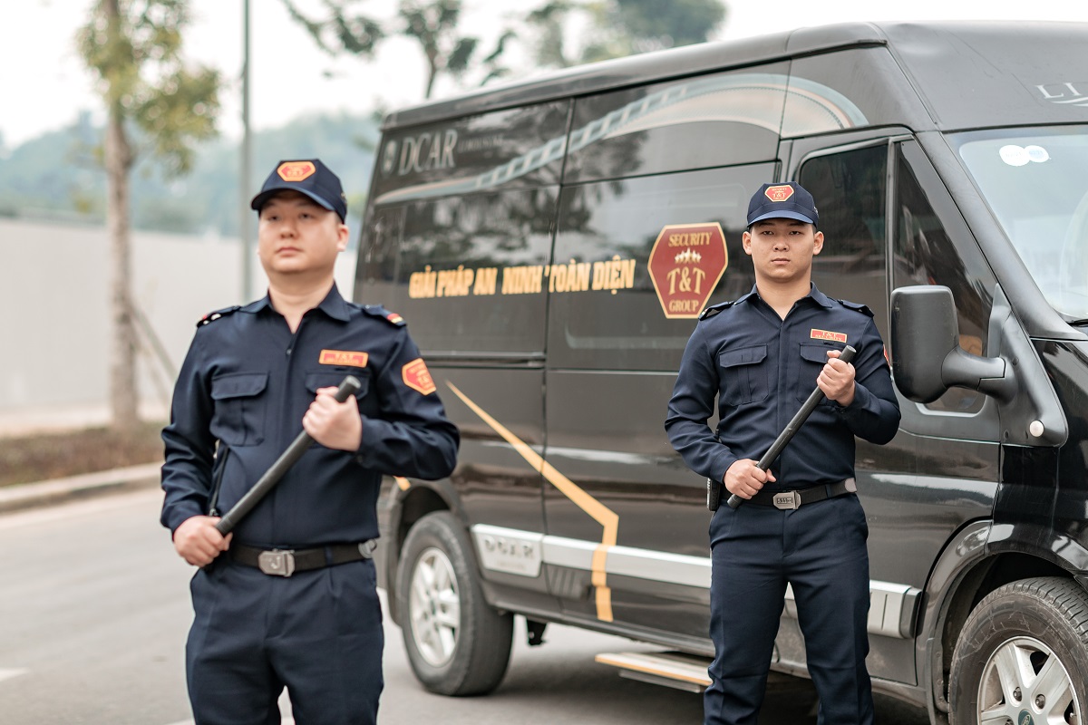 Cargo escort Security service